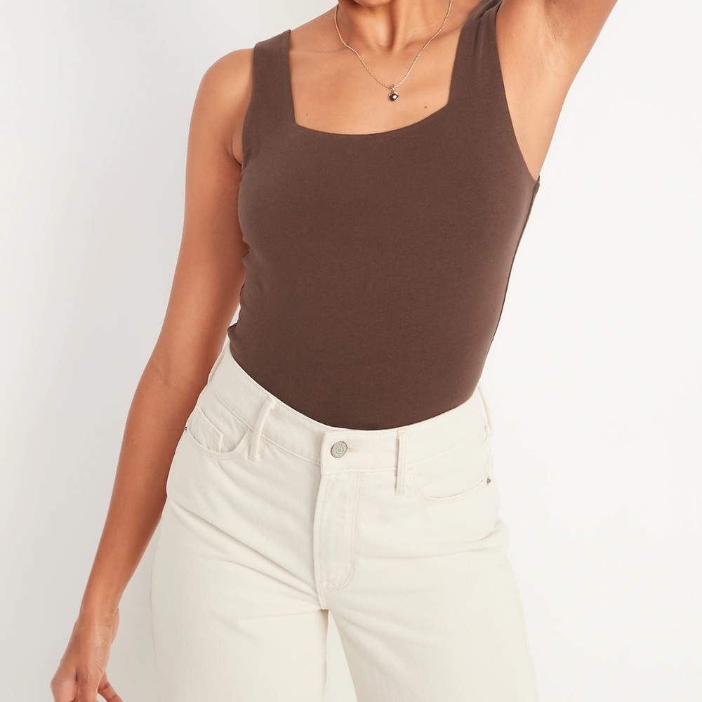 Fitted Sleeveless Square-Neck Bodysuit
